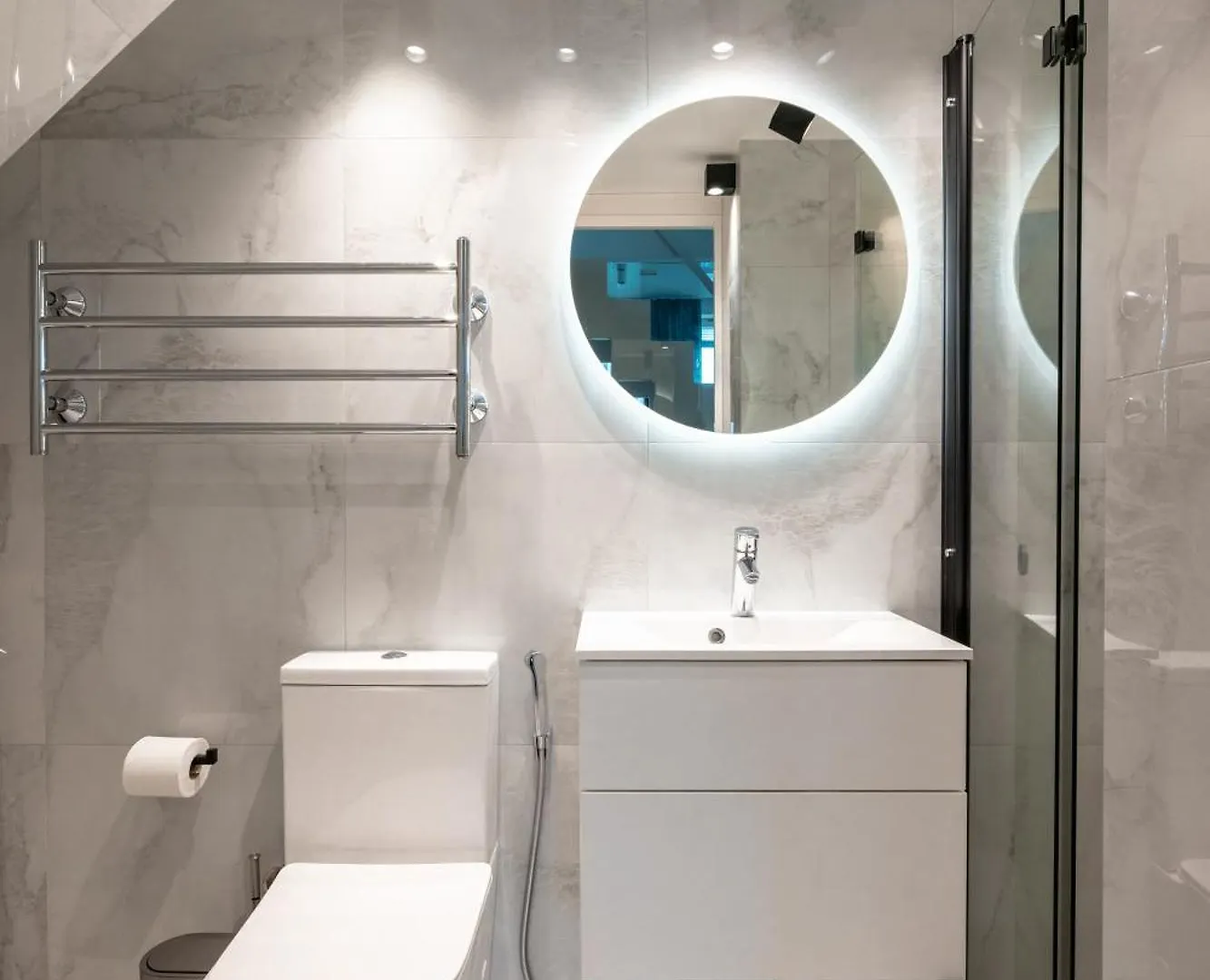 Apartment 2Ndhomes Stunning Penthouse With Great Location In Kamppi Helsinki