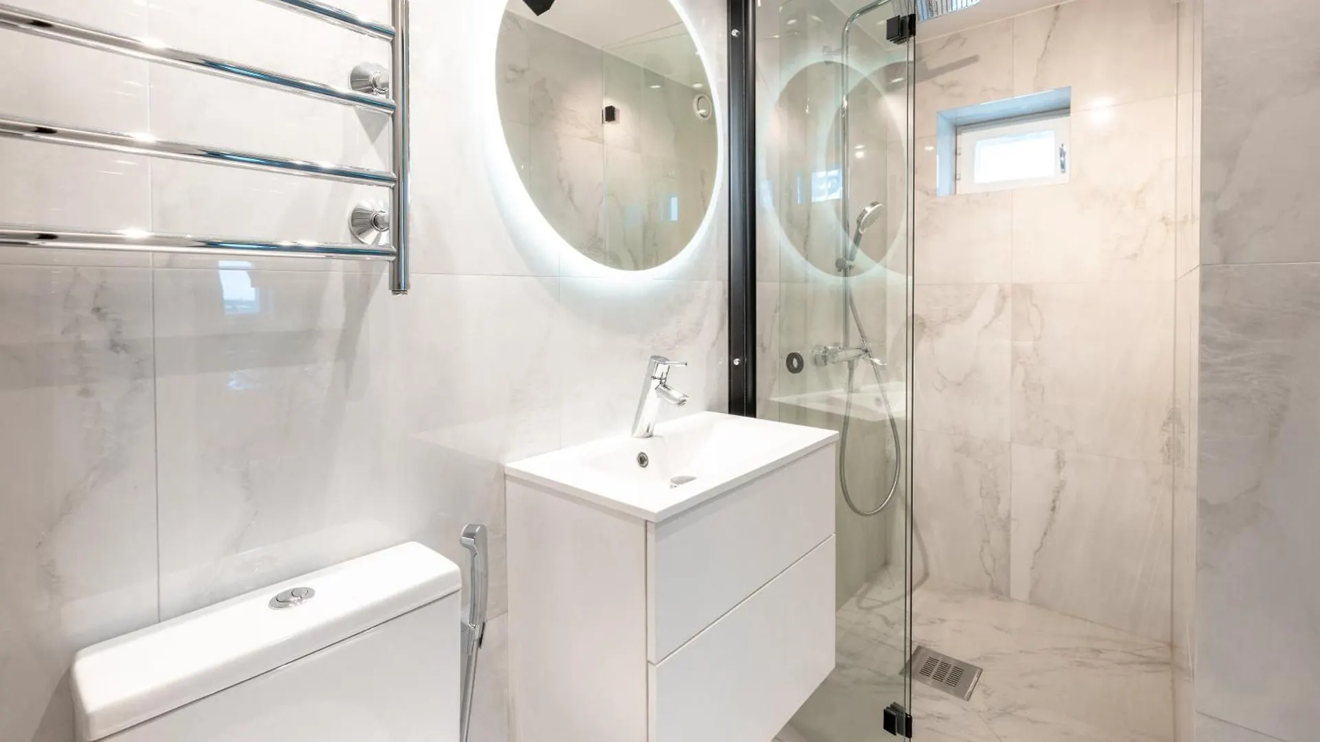 2Ndhomes Stunning Penthouse With Great Location In Kamppi Helsinki